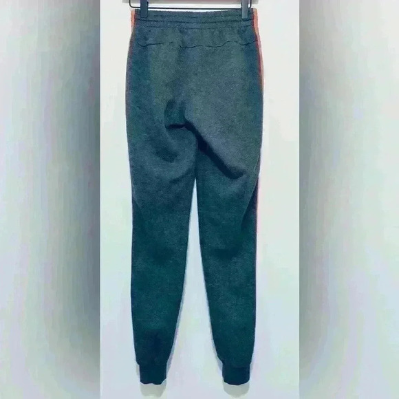 Adidas Women’s 3 Stripe Cotton Fleece Sweatpants Jogger, Size XS, Gray w/ Mango - Picture 2 of 16